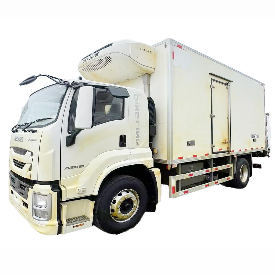 Isuzu 2-Axle Refrigerated Van | RELYABLE & AGILE , -18°C Precision Cooling for Urban Delivery