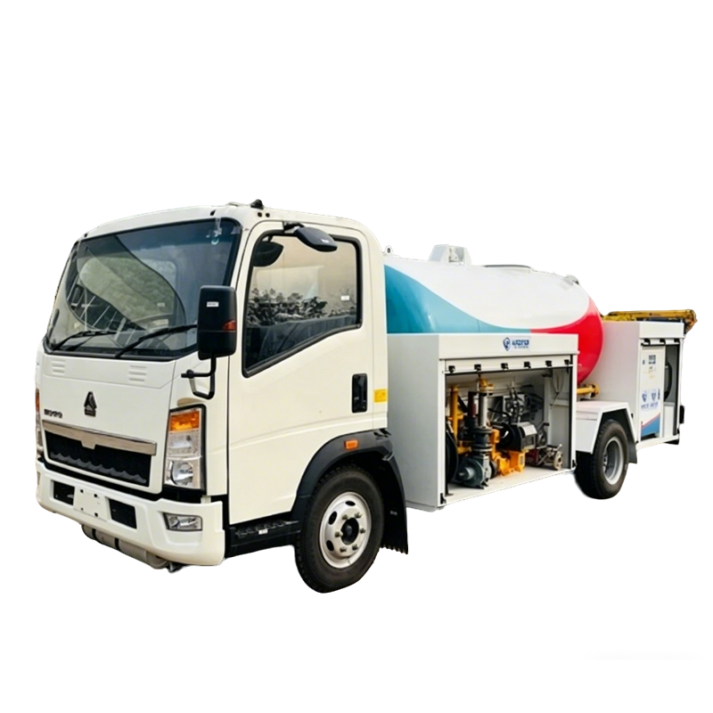 HOWO 5000 Liter LPG Bobtail Truck For Cooking Cylinder Refiiling
